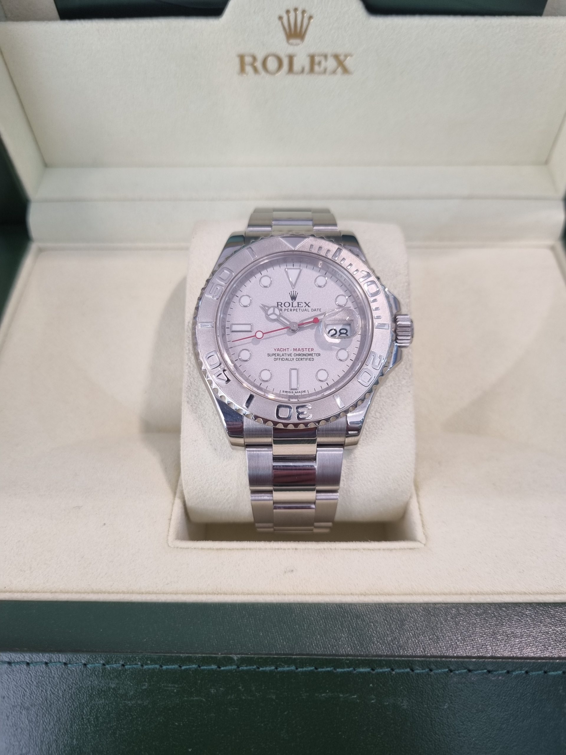YACHT MASTER 40MM CERAMIC BEZEL BLACK DIAL