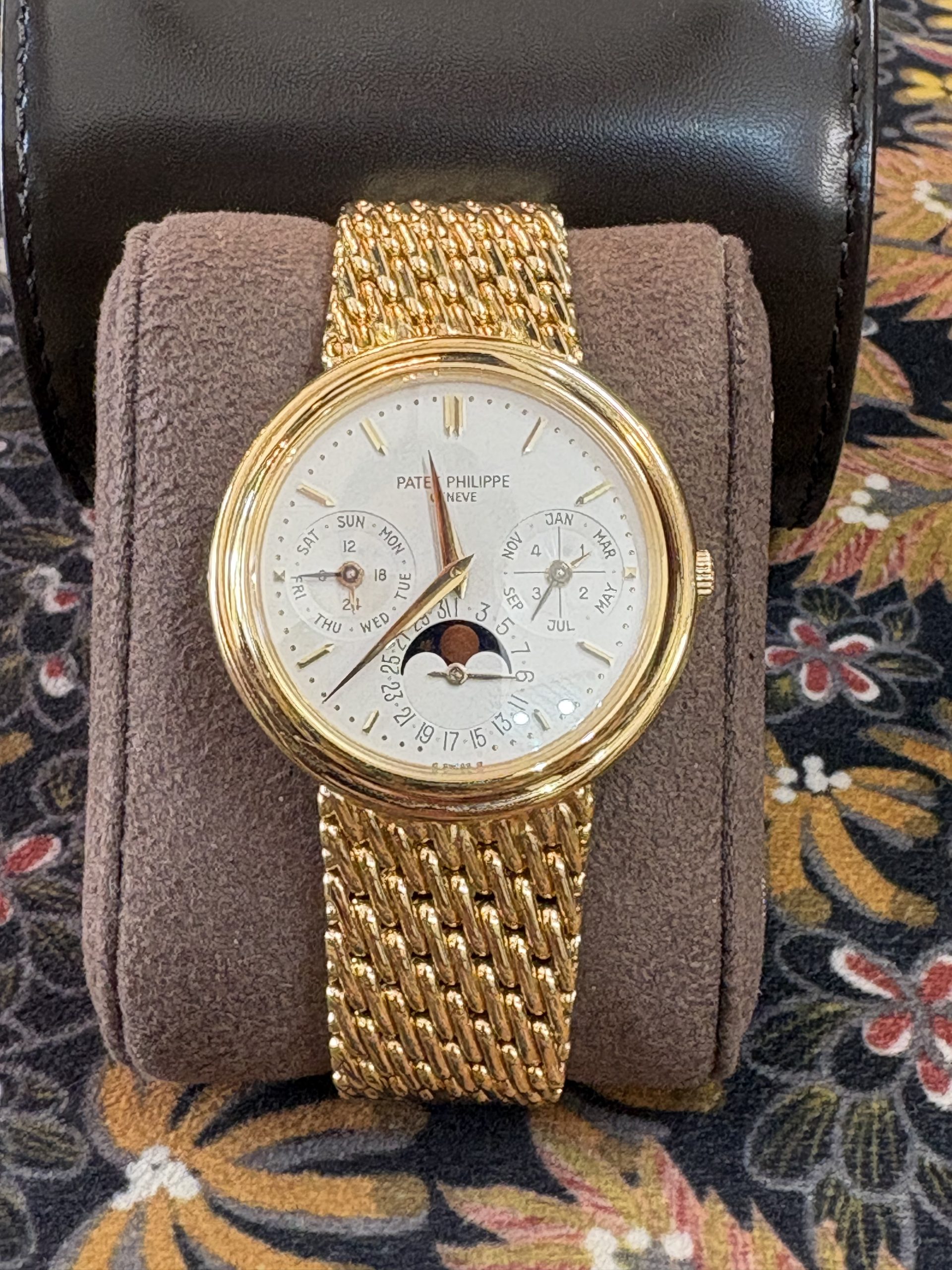 פאטק פיליפ דגם.3945 פרפטואל קלנדר זהב צהוב 18 קראט – תמונה 2