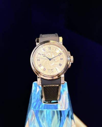 ברגה מרין 5817 פלדה מנגנון אוטומטי רצועה גומי כחולה וסוגר פטנט