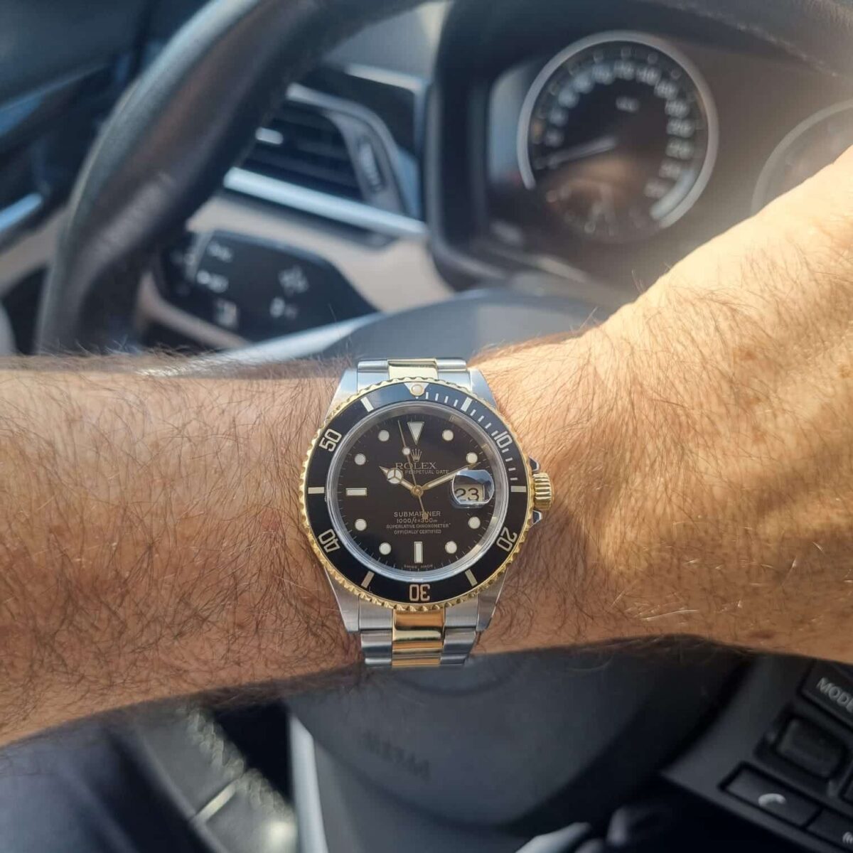 Rolex Submariner Blue Steel & 18K Gold 16613 Pre-owned 2002 | Gothelf A. Watches — 4