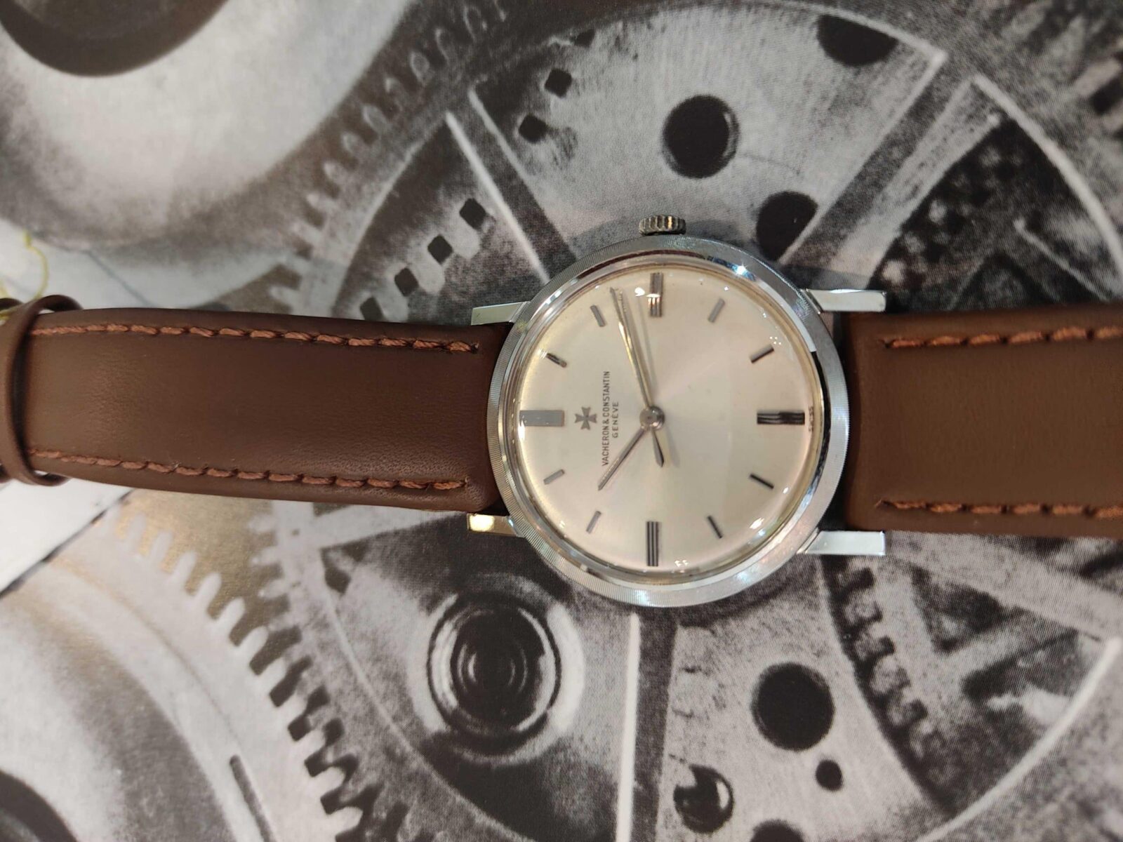 Vacheron Constantin Steel Vintage Classic Watch | Gothelf A. Watches — 4