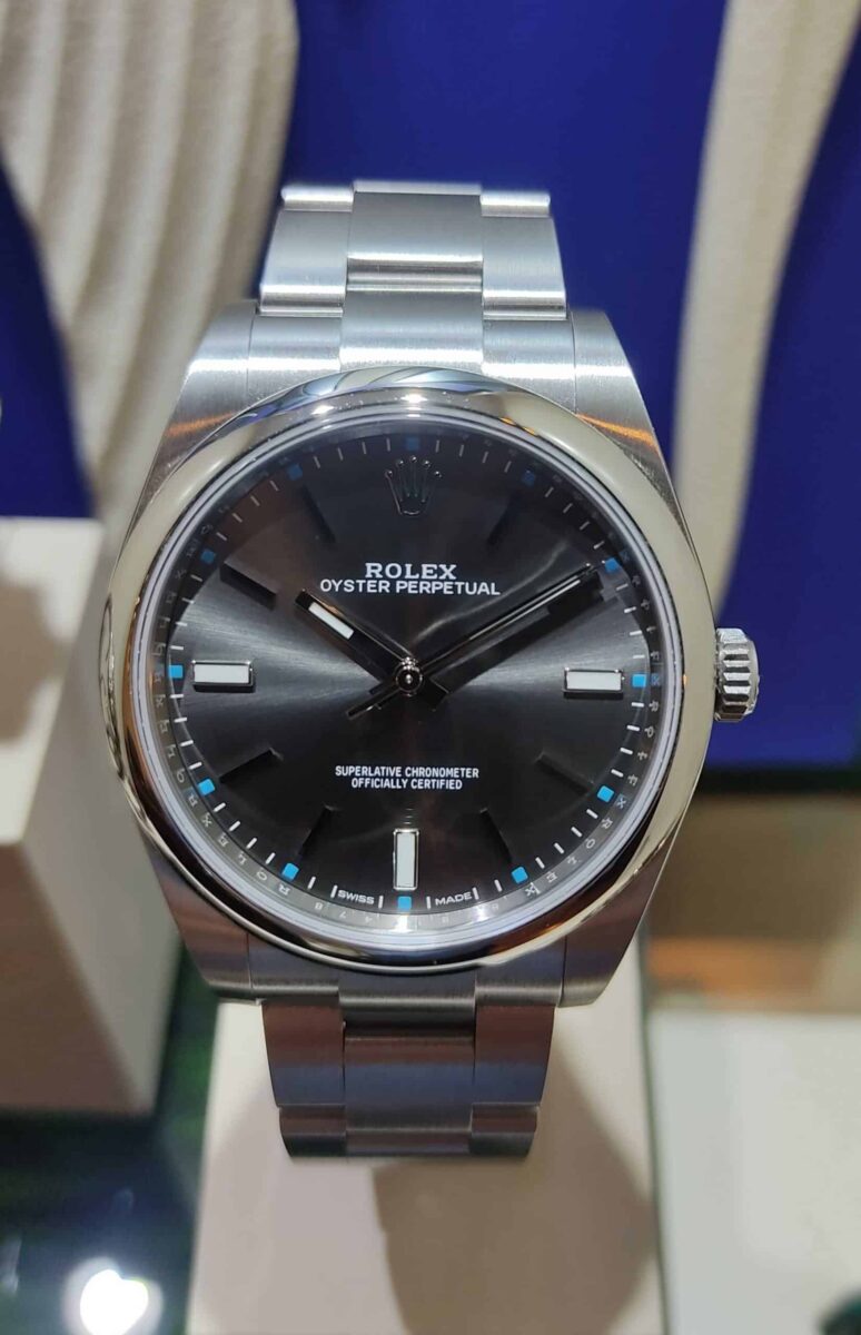 Rolex Oyster Perpetual 39mm Rhodium Dial | Gothelf A. Watches