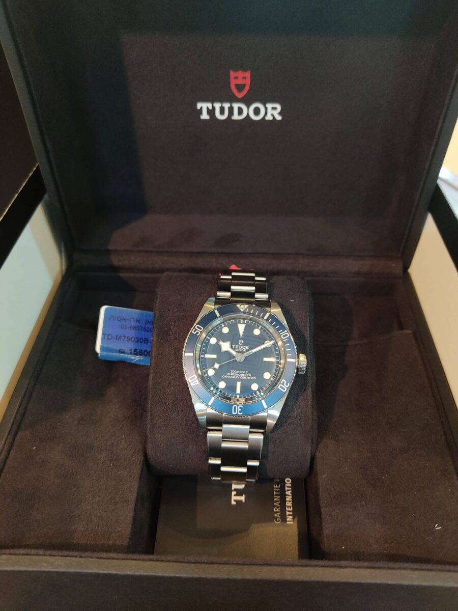Tudor Black Bay Fifty Eight Navy Blue Dial | Gothelf A. Watches — 3