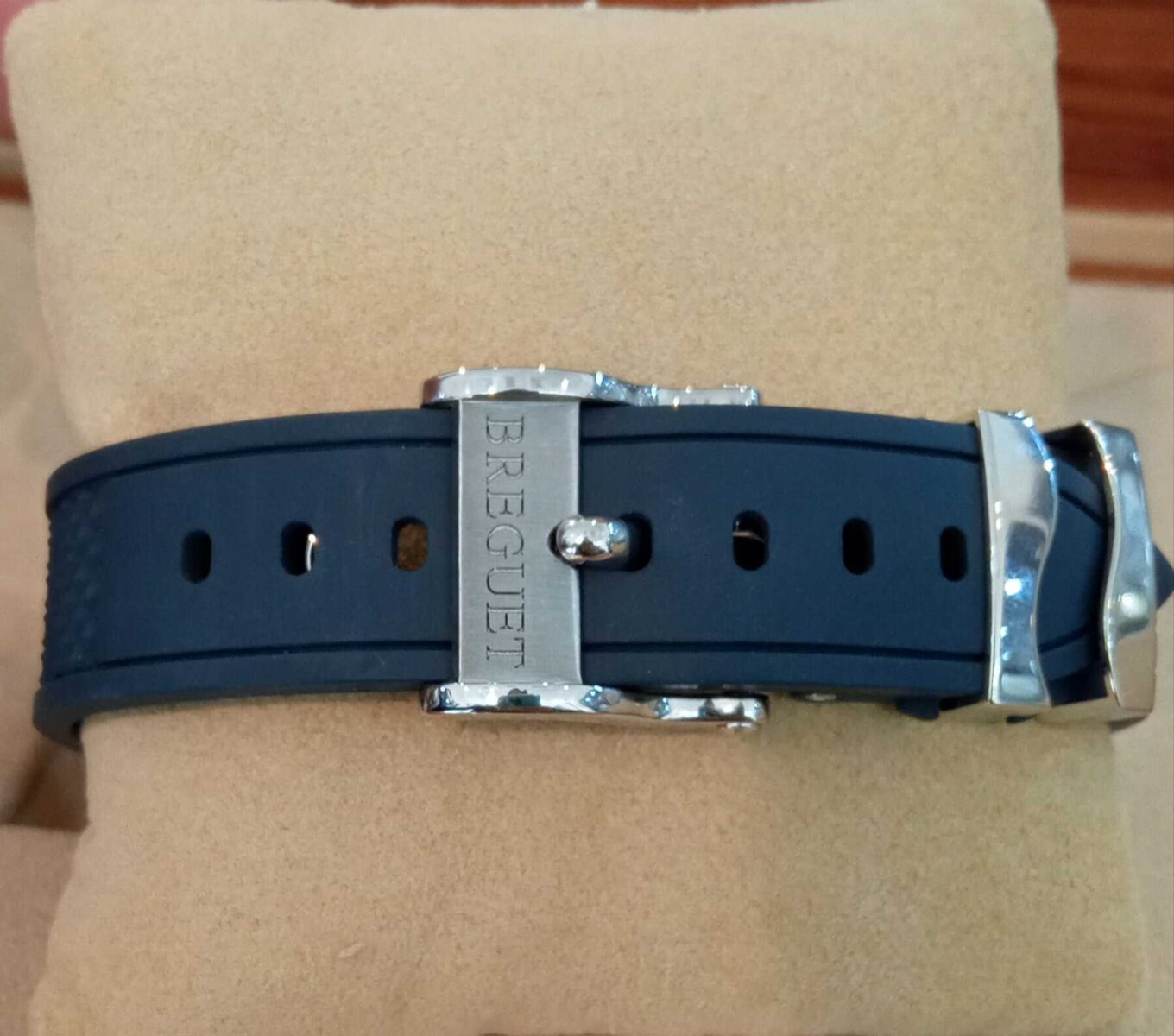 Breguet Marine Date Steel Blue Dial | Gothelf A. Watches — 4