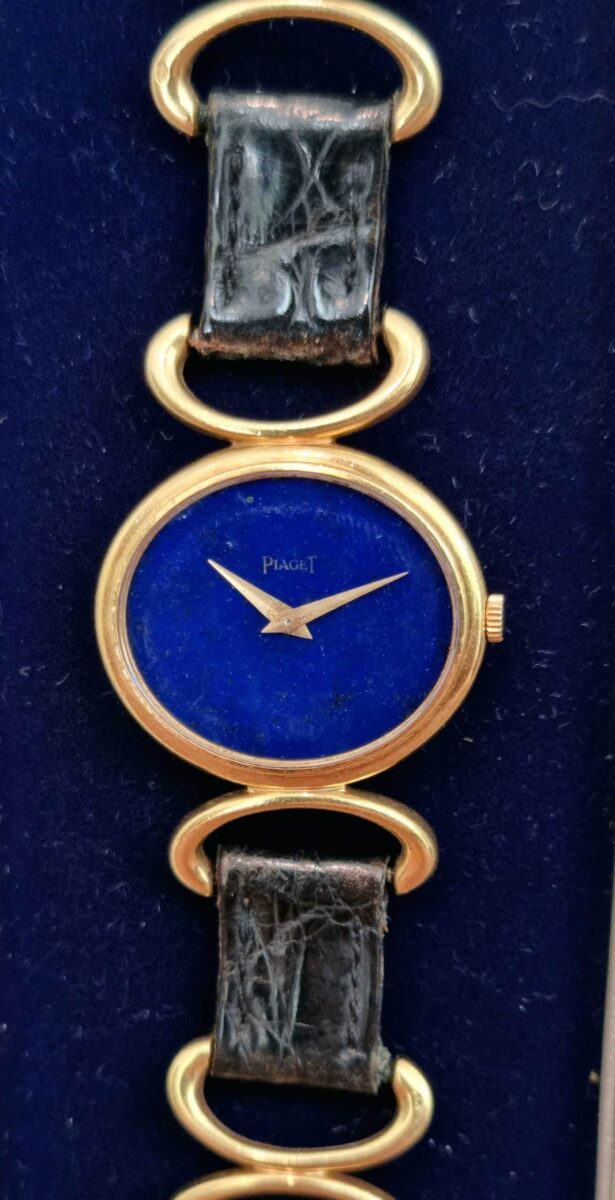 Piaget Classique Ladies Art Deko 18k Yellow Gold Lapis Lazuli ref.9802 Hand wound mechanism | Gothelf A. Watches