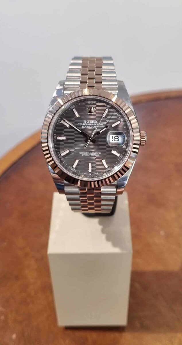 Rolex Datejust 41mm Oystersteel and Everose Fluted Motif Dial and Jubilee Bracelet | Gothelf A. Watches — 3