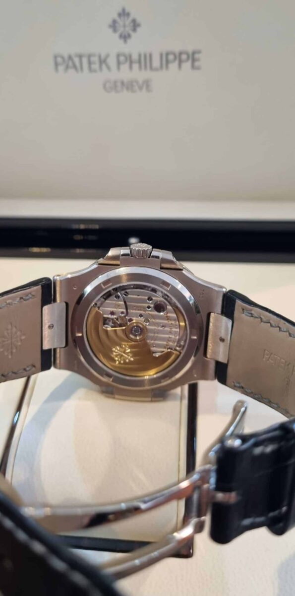 Patek Philippe Nautilus 5711G Grey Dial 18k White Gold | Gothelf A. Watches — 6