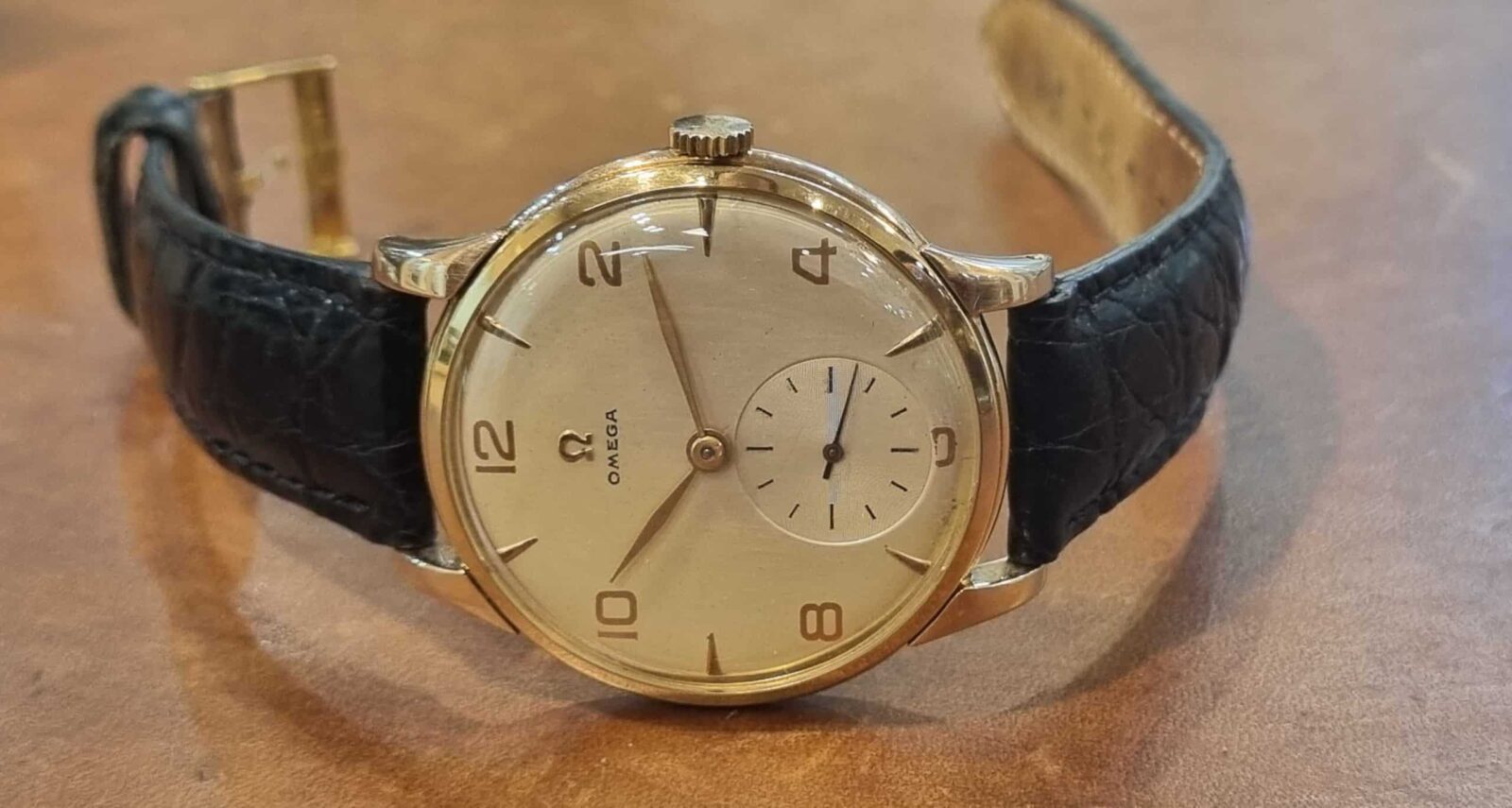 Omega Vintage 18K Rose Gold Oversize 37mm cal.265 | Gothelf A. Watches — 2