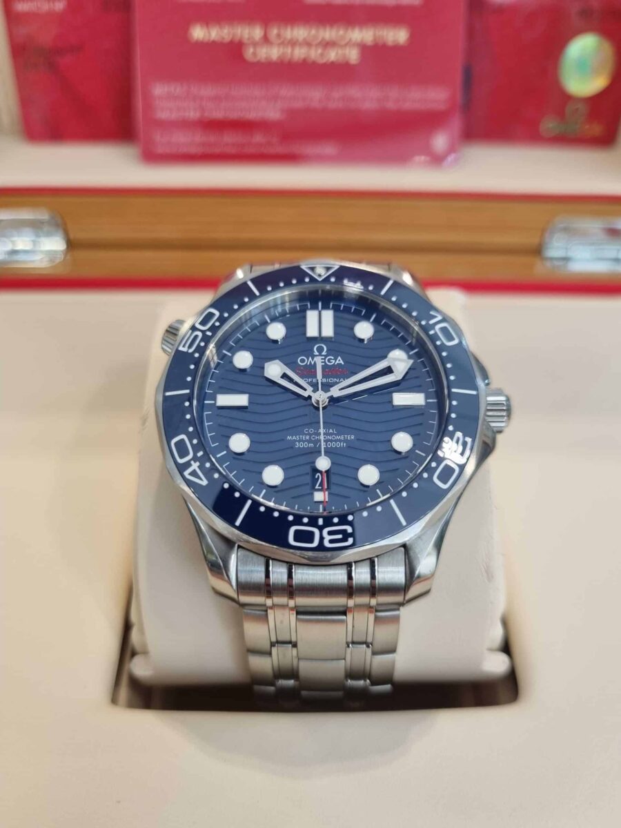 Omega Seamaster Diver 300m Blue Dial 42mm-Pre owned 2021 | Gothelf A. Watches — 5