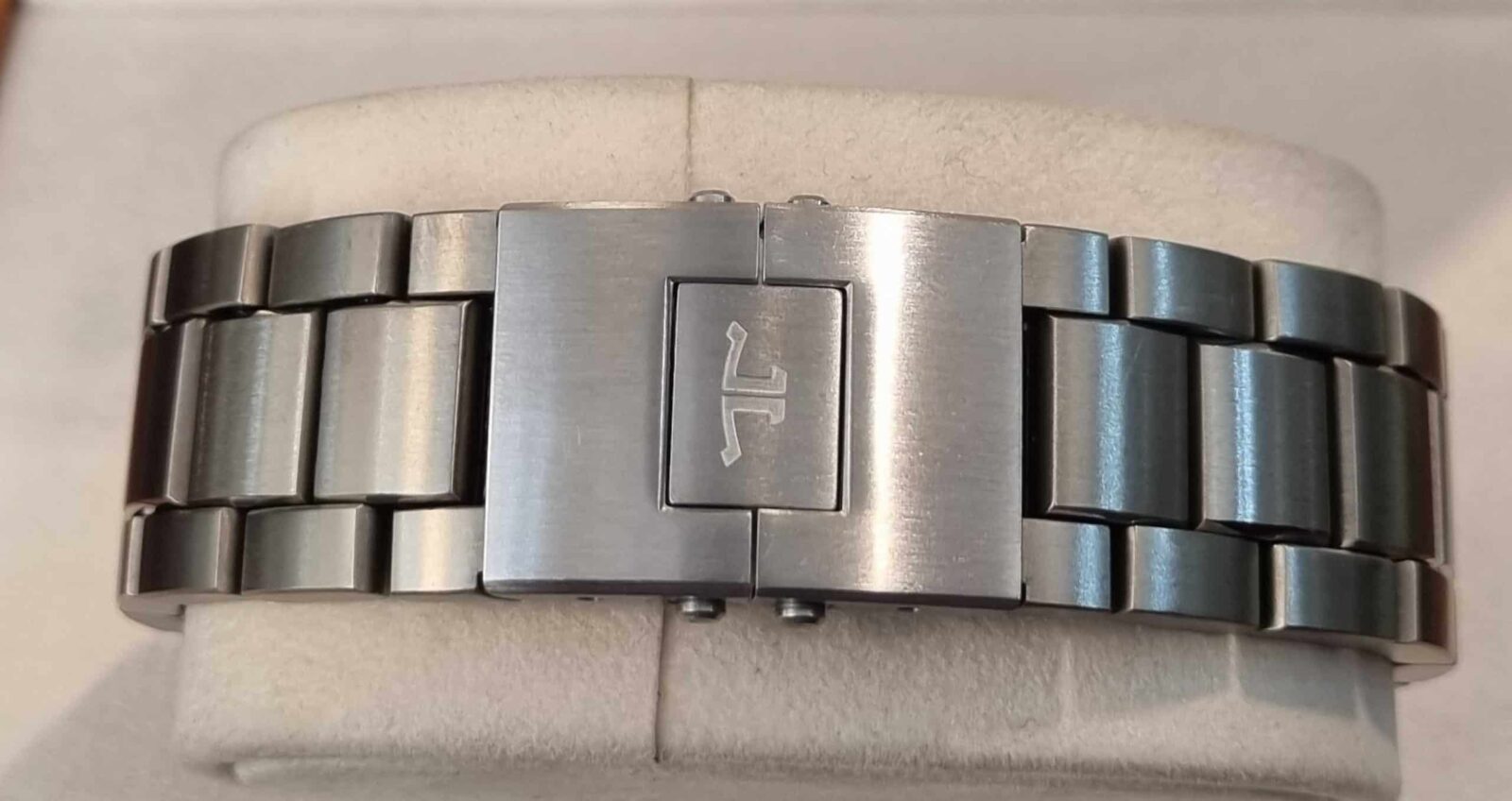 Jaeger-LeCoultre Master Compressor Chronograph 44mm Titanium 160.T.25 | Gothelf A. Watches — 7