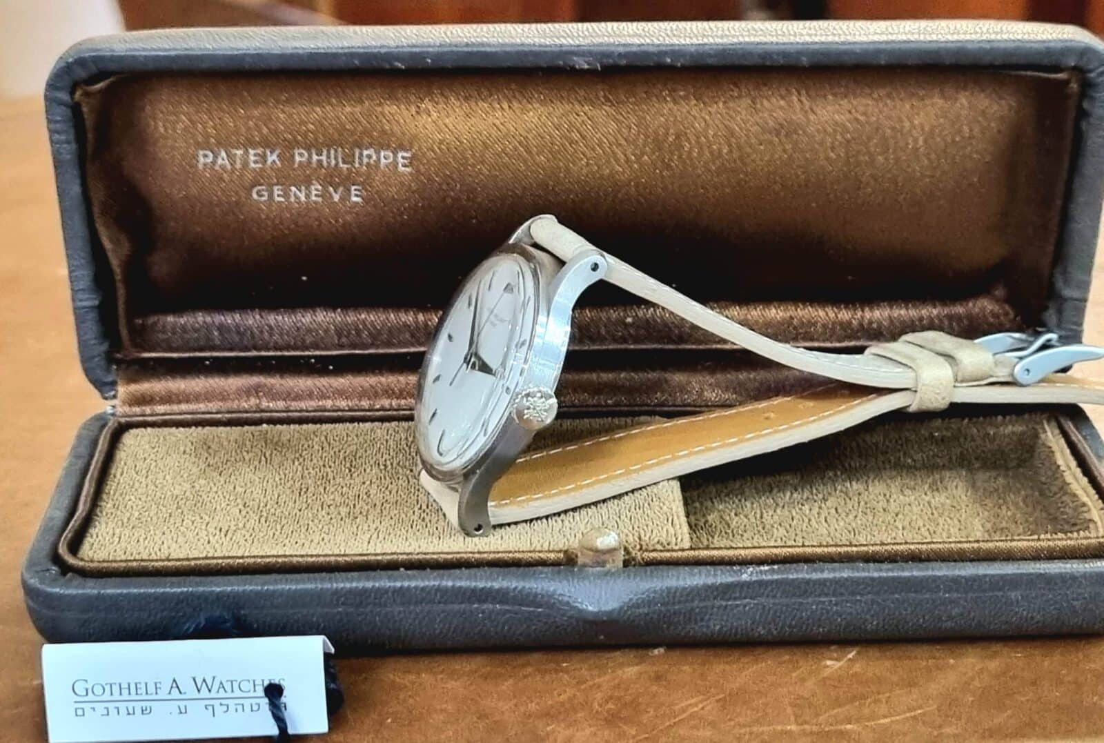 Patek Philippe Calatrava 18k white gold vintage | Gothelf A. Watches — 3