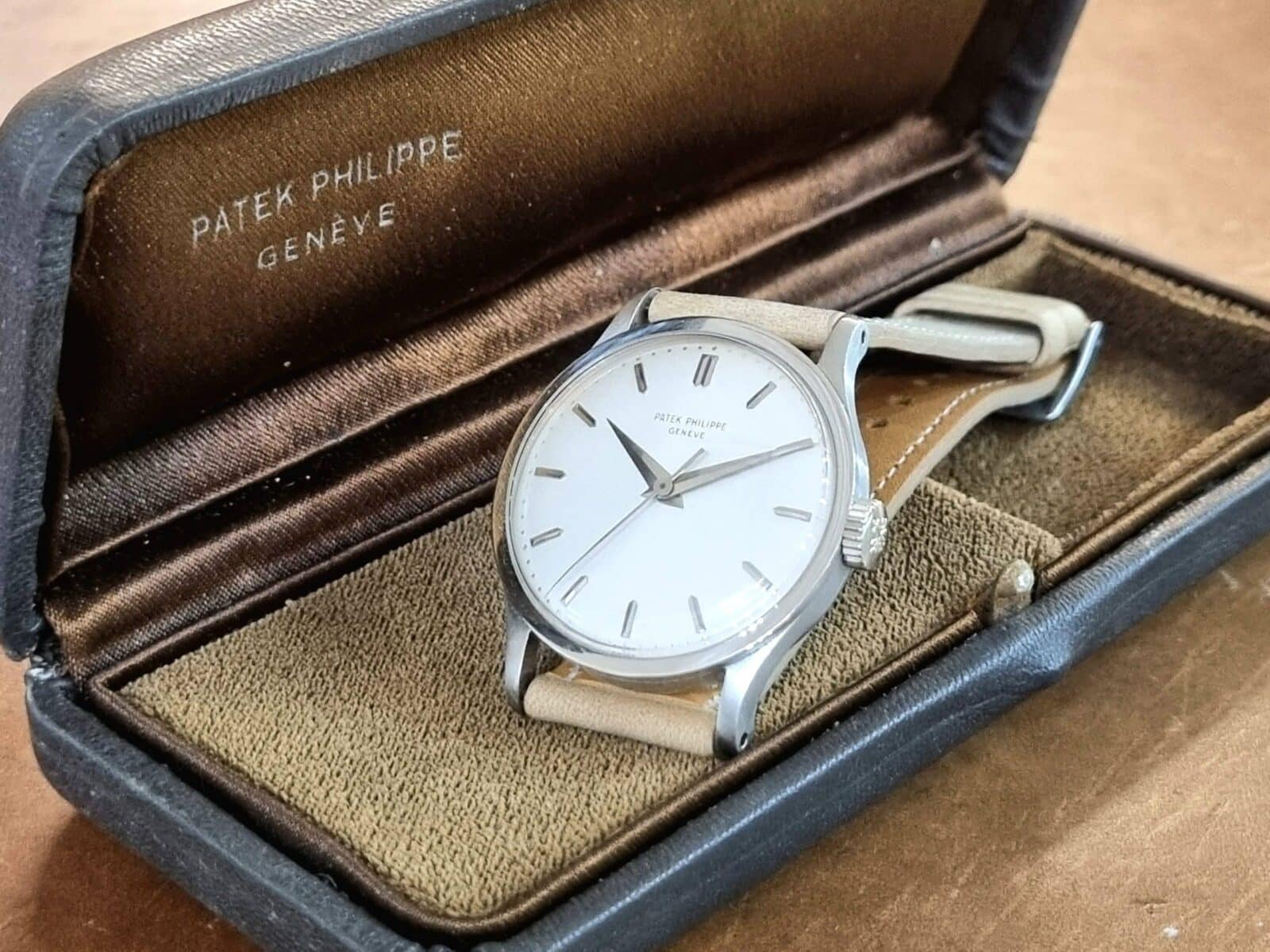 Patek Philippe Calatrava 18k white gold vintage | Gothelf A. Watches — 2
