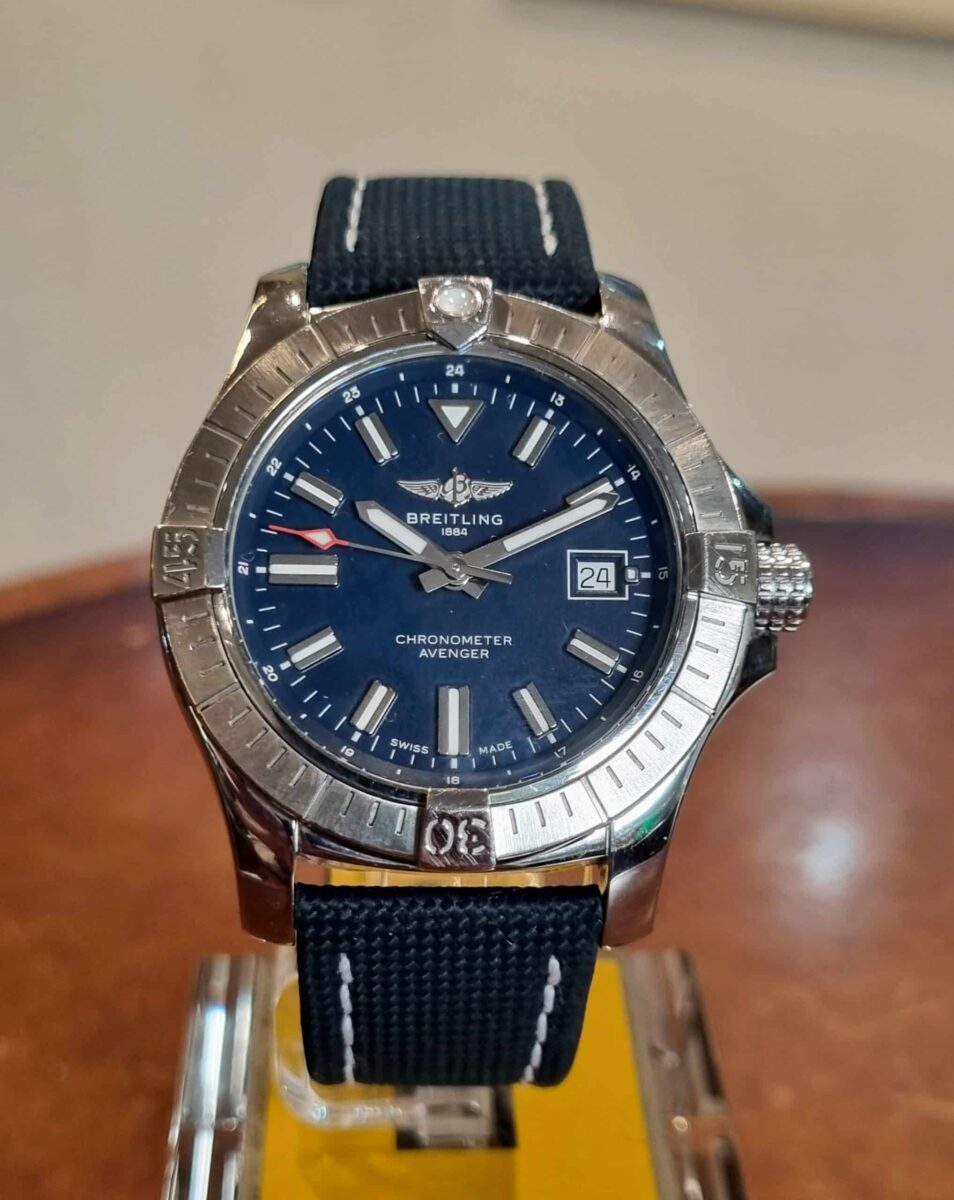 Breitling Avenger Automatic 43mm Blue Dial | Gothelf A. Watches