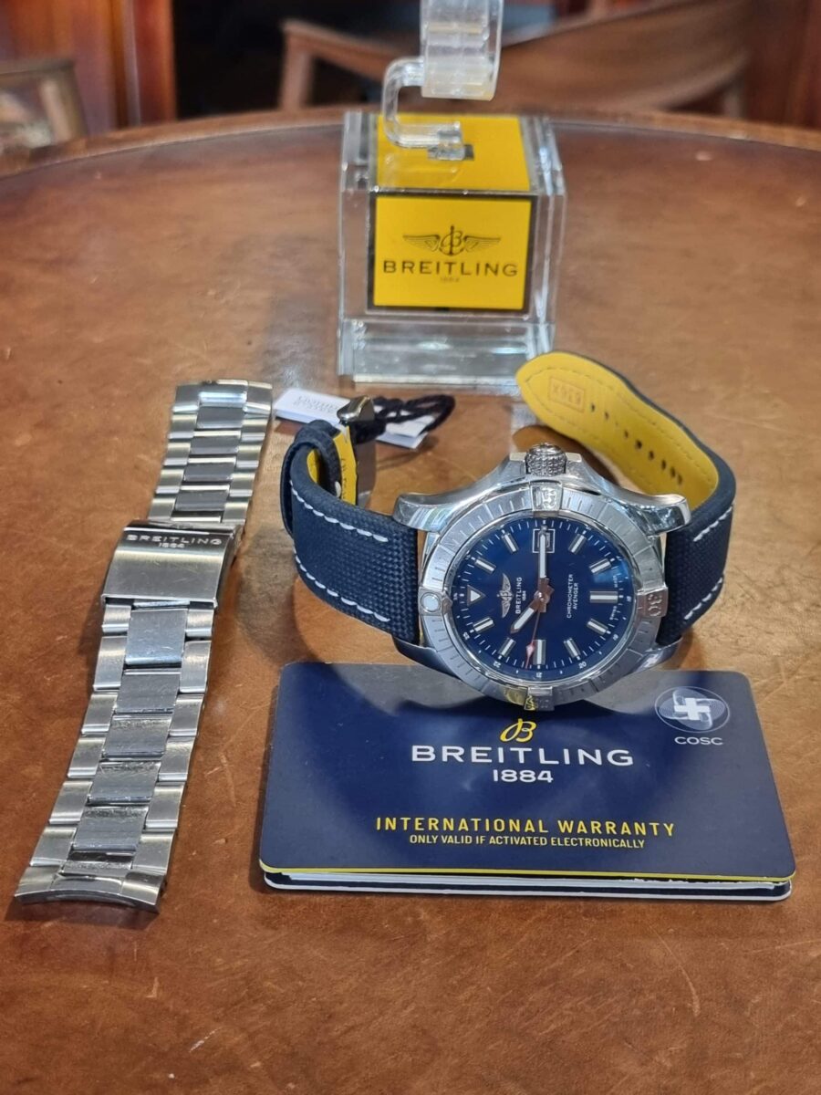 Breitling Avenger Automatic 43mm Blue Dial | Gothelf A. Watches — 5