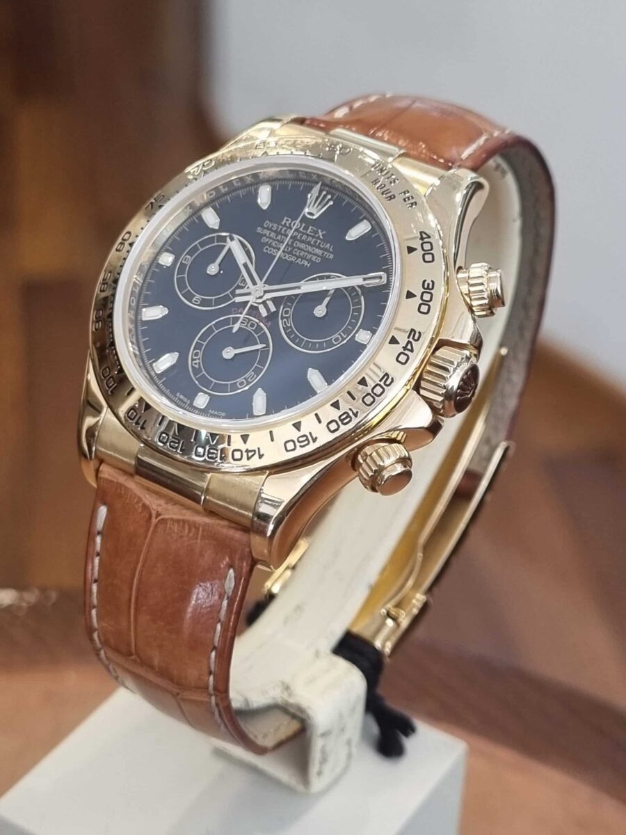 Rolex Daytona Cosmograph 18K Gold Black dial on Leather Strap | Gothelf A. Watches — 4