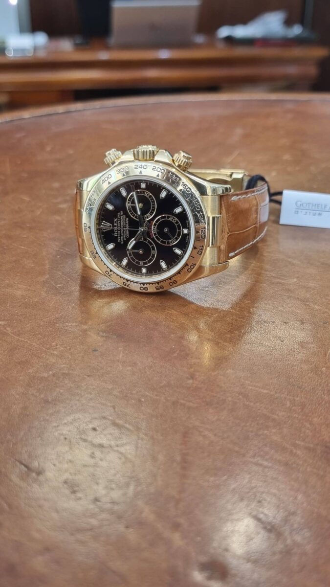 Rolex Daytona Cosmograph 18K Gold Black dial on Leather Strap | Gothelf A. Watches — 6