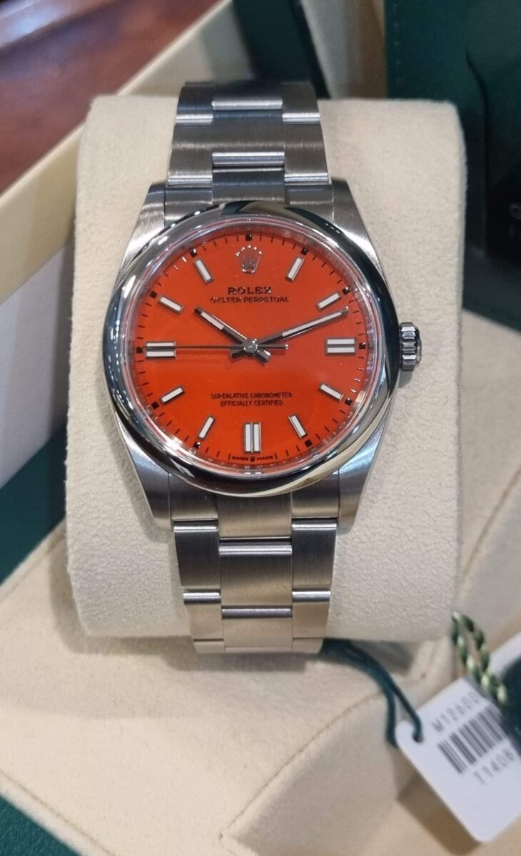 Rolex Oyster Perpetual Red Coral Dial 36mm New Unworn!! ref.126000 | Gothelf A. Watches — 4