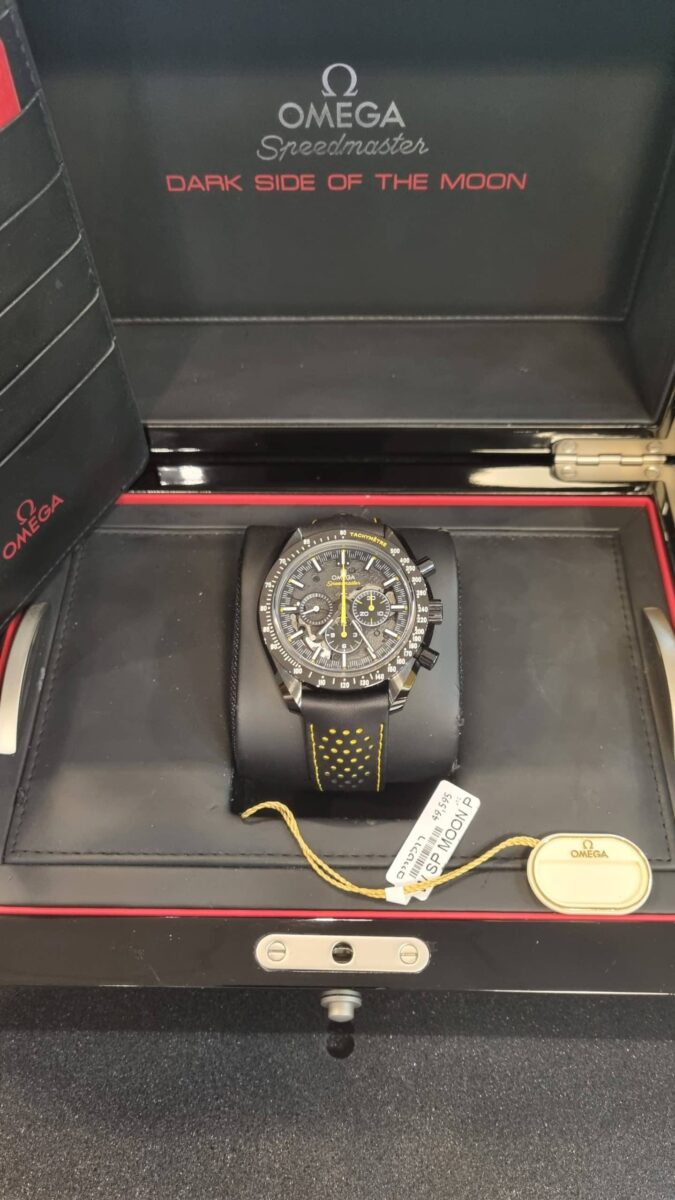 Omega Speedmaster Apollo 8 Dark Side Of The Moon 44.25mm Black Ceramic | Gothelf A. Watches — 5