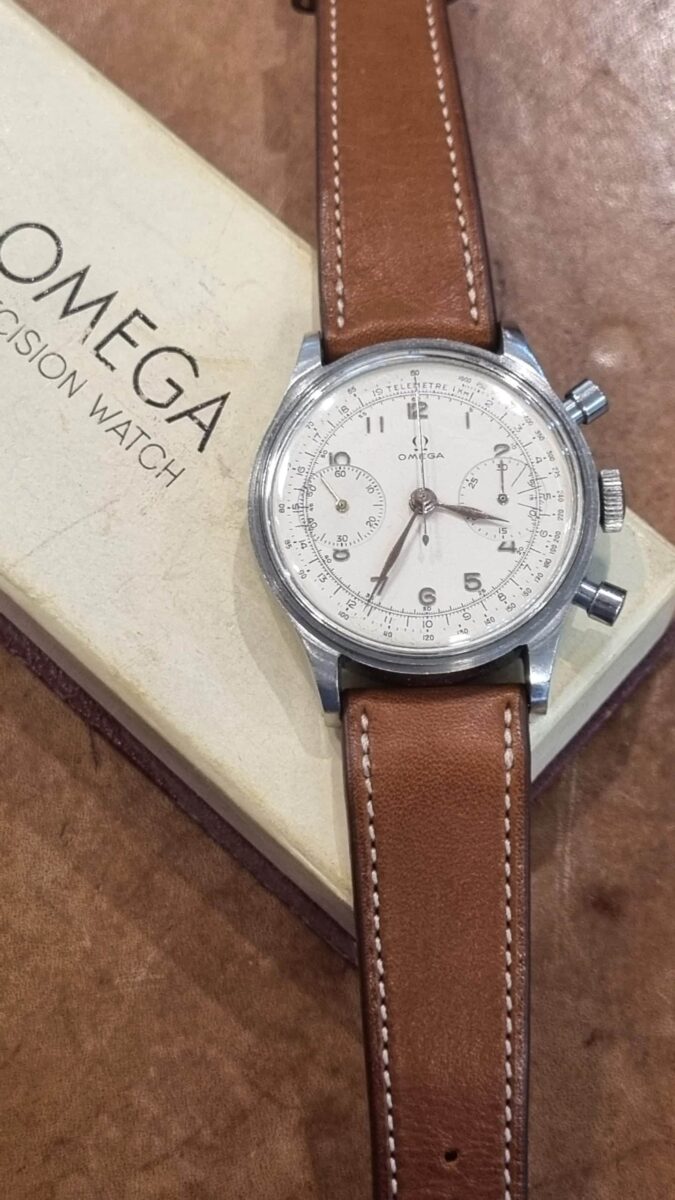 Omega Chronograph Vintage cal.33.3 ref.2077-4 | Gothelf A. Watches — 4