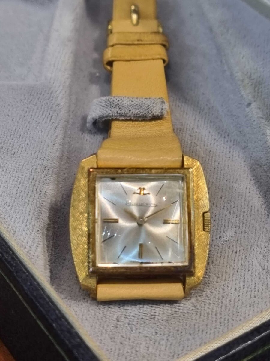 Jaeger Le Coultre 18k Yellow Gold Vintage Ladies Watch | Gothelf A. Watches — 2