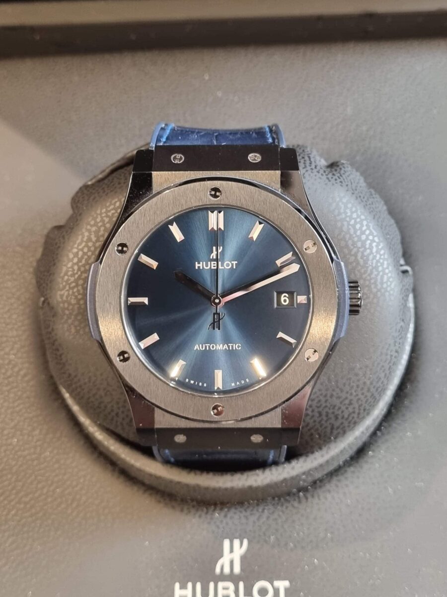 Hublot Classic Fusion Ceramic Blue 45mm Pre-owned-2018 ref.511.CM.7170.LR | Gothelf A. Watches — 4