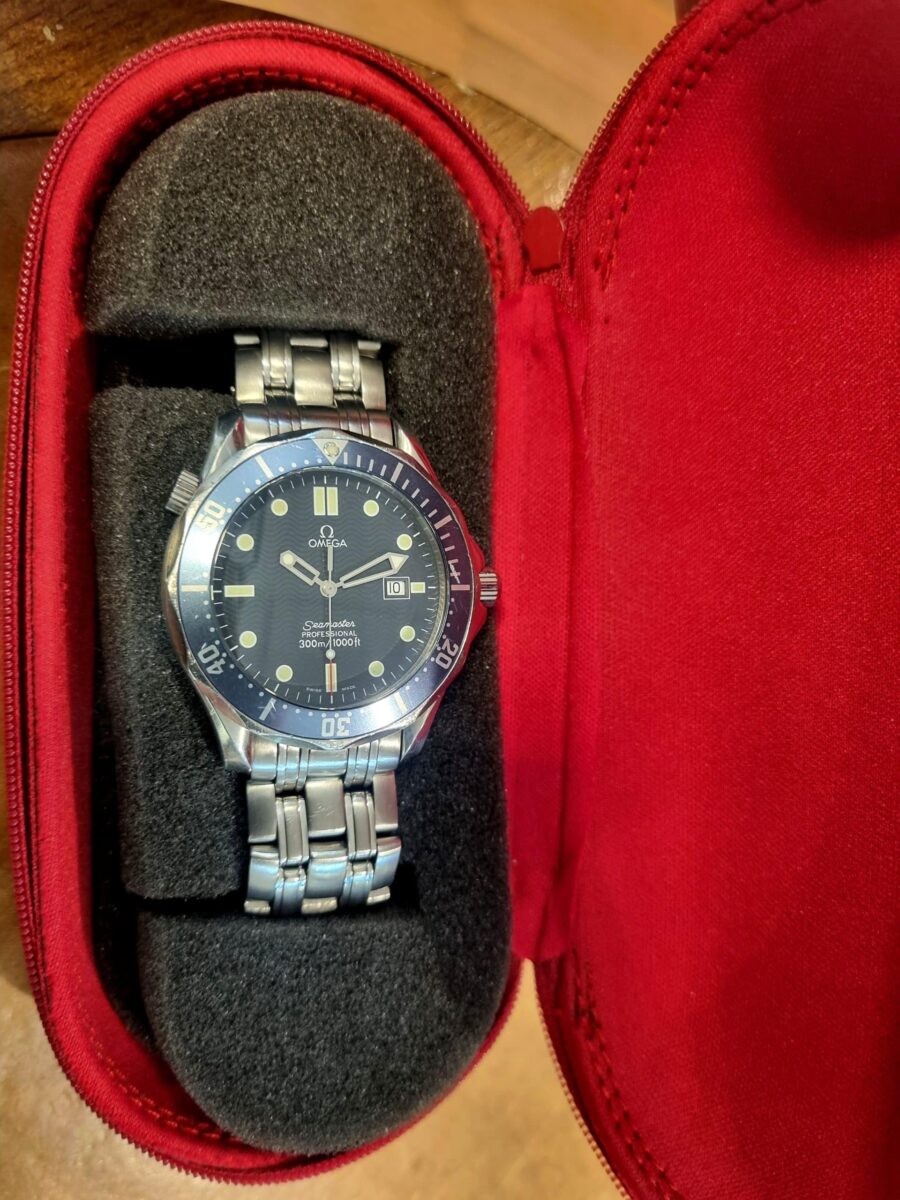 Omega Seamaster 300 Blue Quartz 41mm ref.2541.80.00 | Gothelf A. Watches — 4