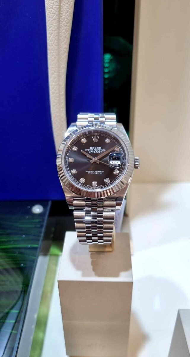 Rolex Datejust 41mm Steel & white gold bezel Black Diamonds Dial Pre-owned-2019 | Gothelf A. Watches — 4