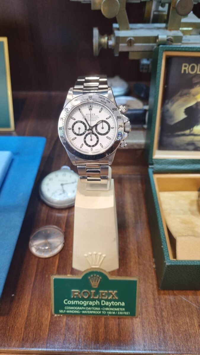 Rolex Daytona Chronograph Zenith ref.16520 pre-owned collector’s watch White Dial 1995 | Gothelf A. Watches — 3