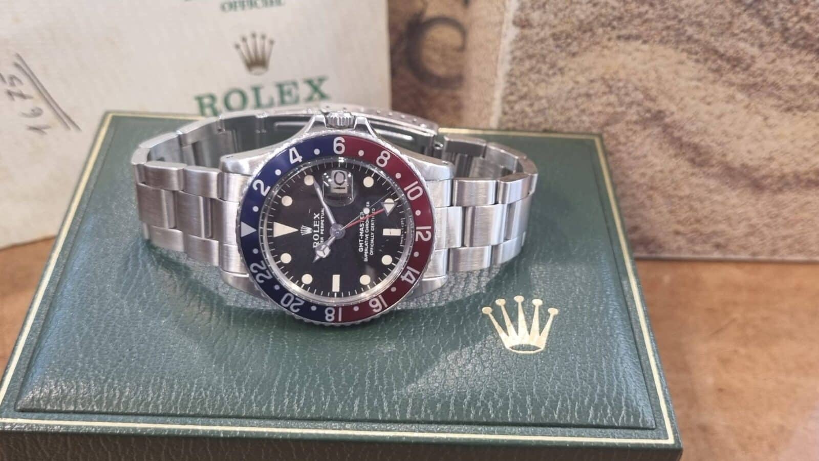 Rolex GMT Master 1675 Long E Vintage from 1972 box + papers + service history | Gothelf A. Watches — 6