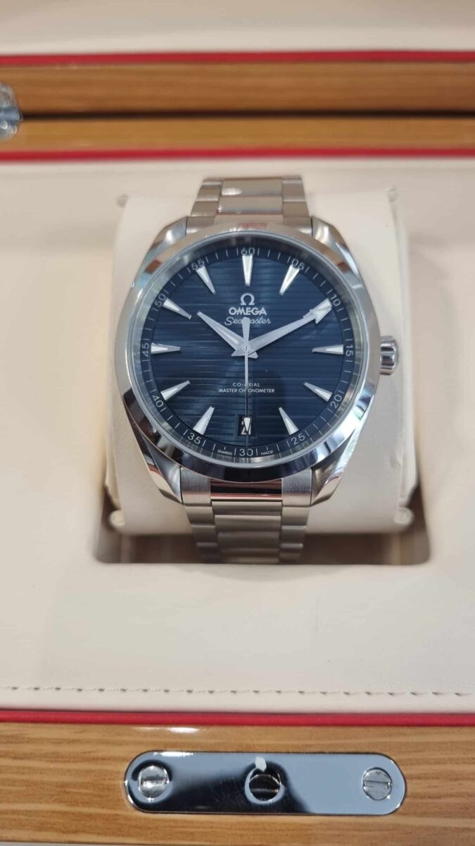Omega Seamaster Aqua Terra Co-Axial Master Chronometer 41mm Blue Dial Pre-Owned-2021 | Gothelf A. Watches