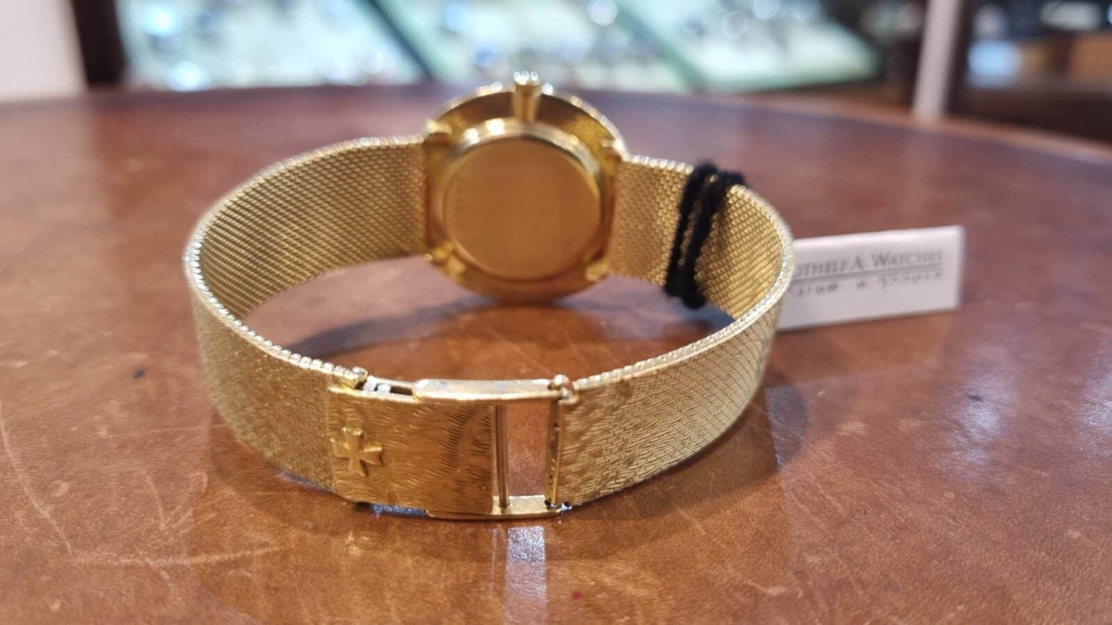 Vacheron Constantin 18k gold Vintage 1960 Hand wound mechanical movement | Gothelf A. Watches — 4