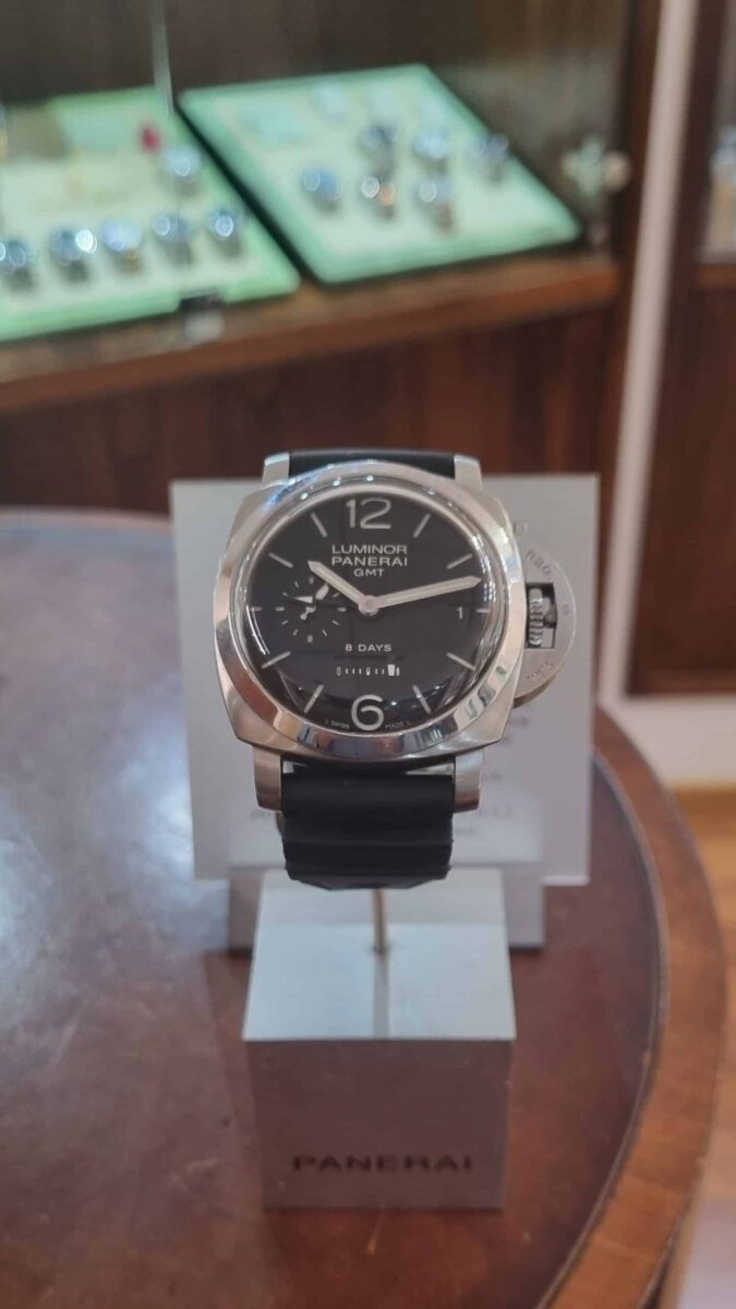 Panerai Luminor 1950 8 Days GMT Pam 233 Pre-owned exellent condition | Gothelf A. Watches — 3