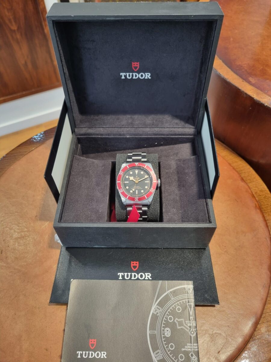 Tudor Black Bay Red-Burgundy Bezel 41mm In house movement ref.79230R from 2022 | Gothelf A. Watches — 6