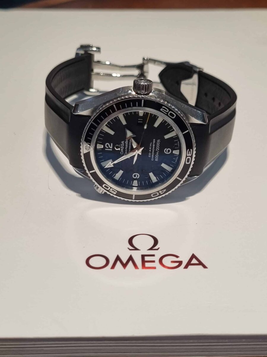 Omega Seamaster Planet Ocean 2201.50.00 Seamaster Planet Ocean 600m 42mm | Gothelf A. Watches — 6