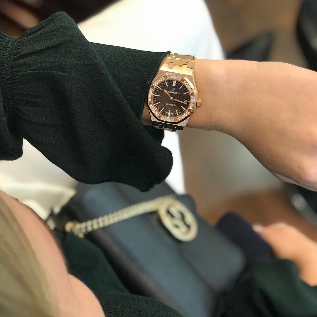 שמירה על ניקיון שעון יוקרתי | Gothelf A. Watches