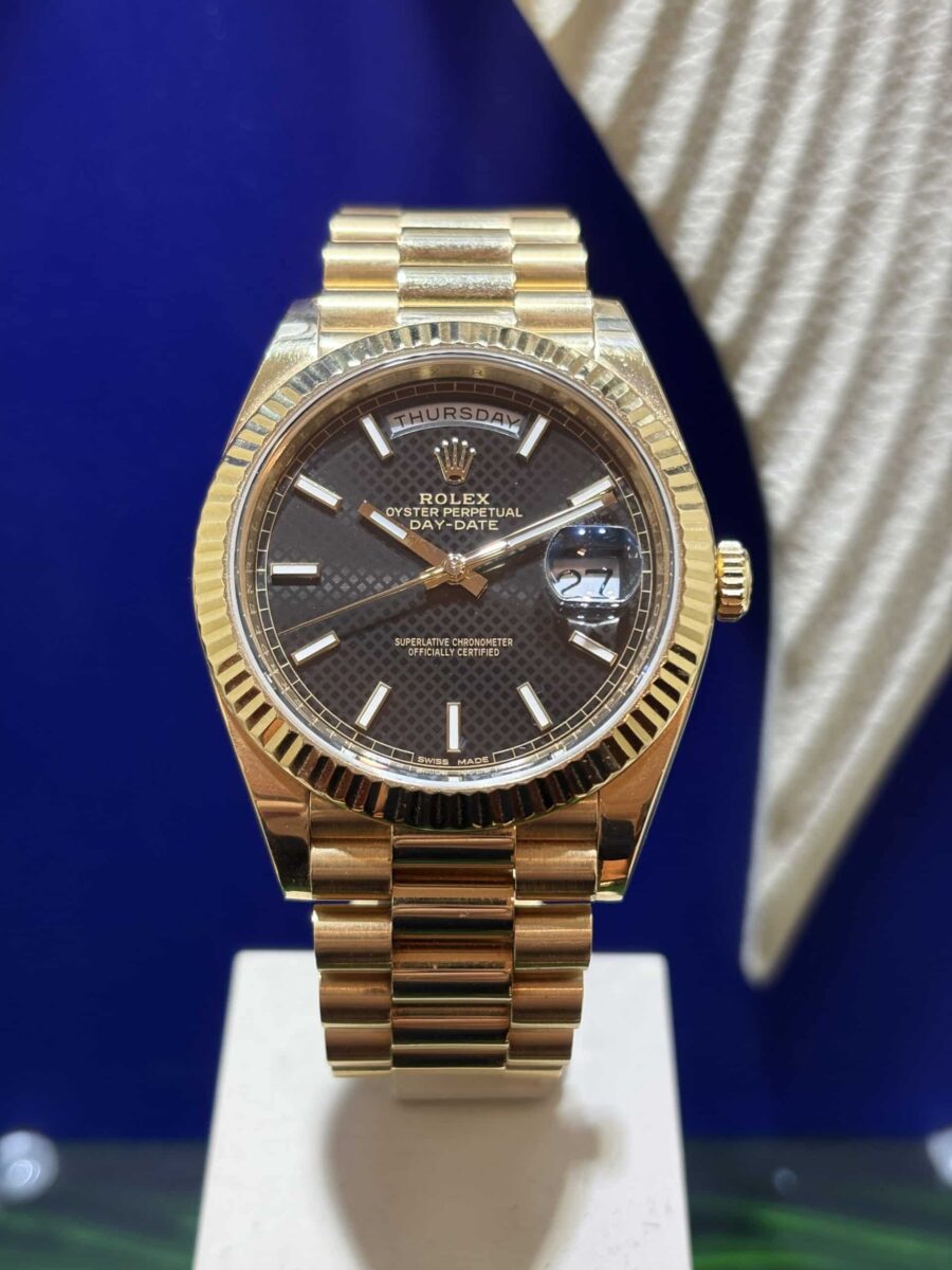Rolex Day-Date President 18K Yellow Gold 40mm Black Dial | Gothelf A. Watches