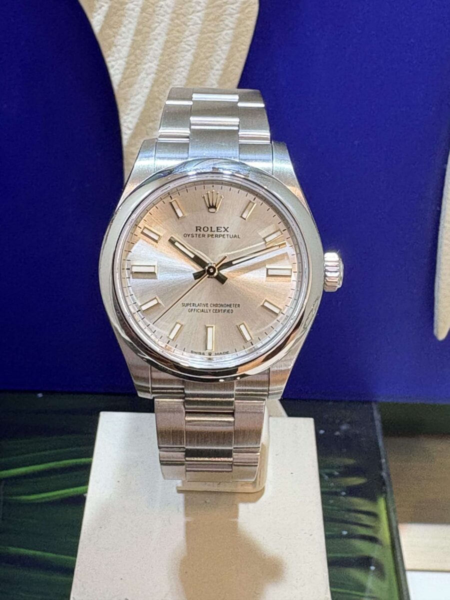 Rolex Oyster Perpetual Ladies 31mm Silver Dial ref.277200 | Gothelf A. Watches