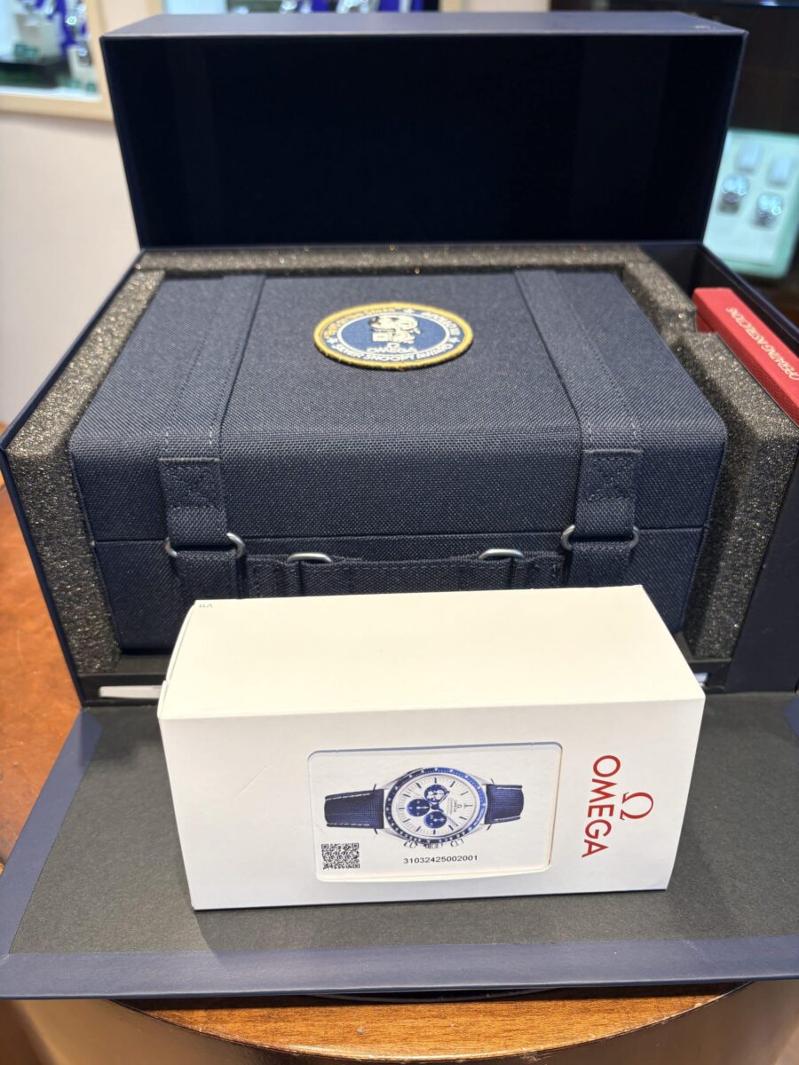 Omega Speedmaster Silver Snoopy Award 50th Anniversary NEW!! | Gothelf A. Watches — 5