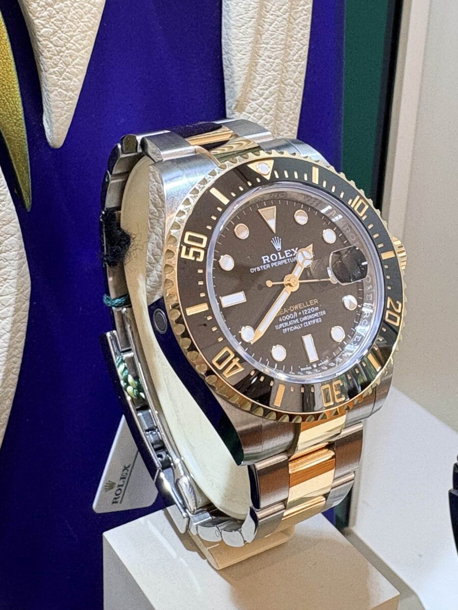 Rolex Sea-Dweller watch Oystersteel and yellow gold 43mm ref.126603 Pre-owned 2024 | Gothelf A. Watches — 5